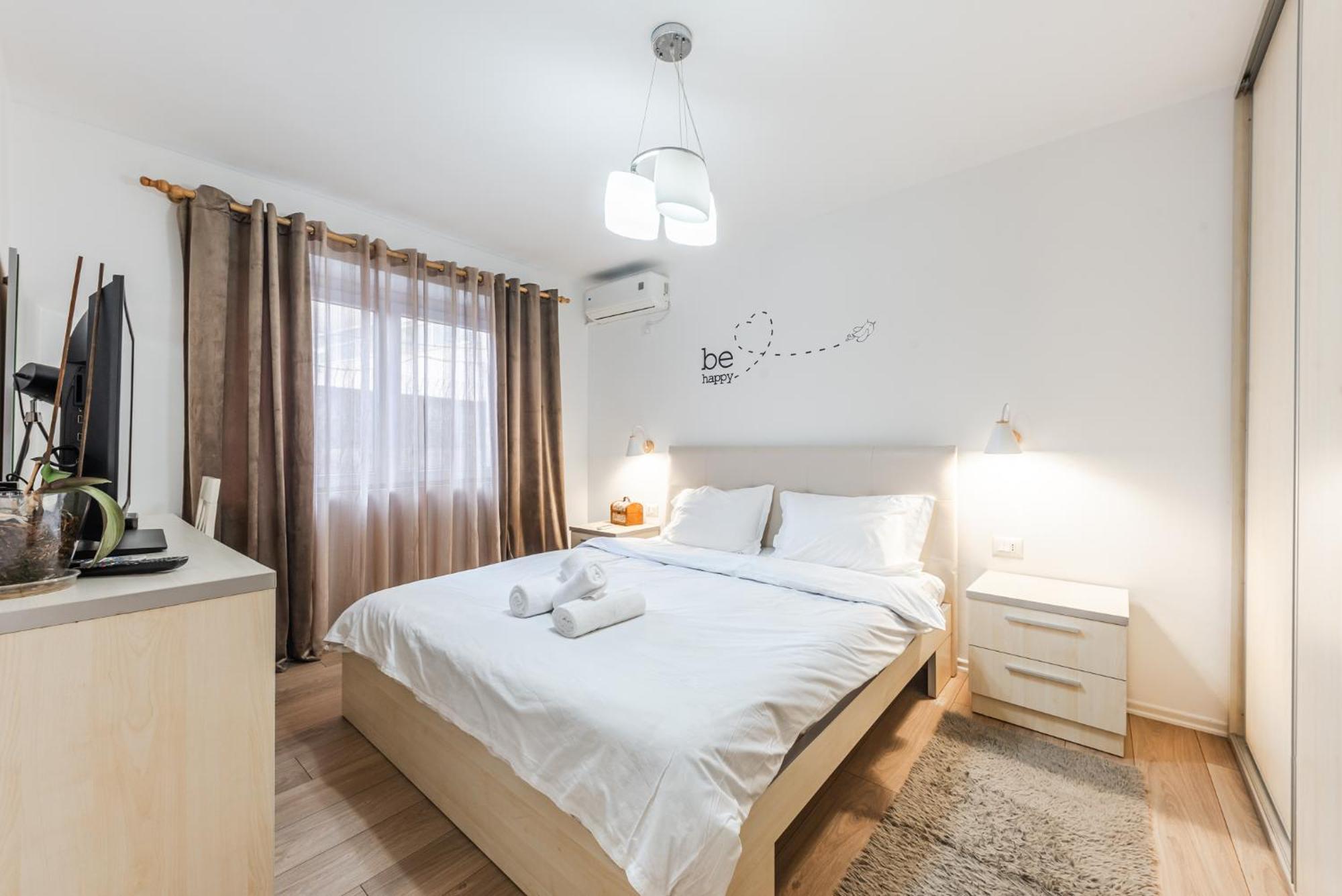 Noir Apartment By Kondo Stays Tirana Extérieur photo